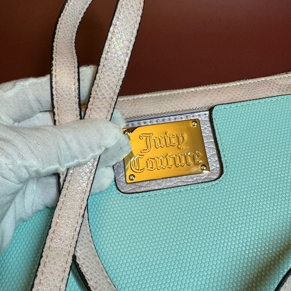 JUICE COUTURE CROSSBODY BAG WITH REMOVABLE POUCH - Picture 6 of 10